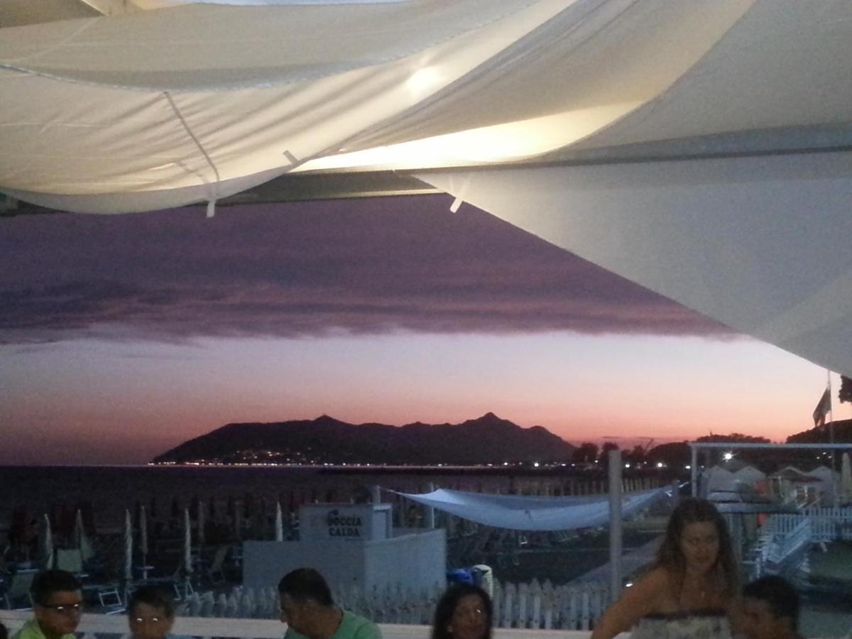 Hotel Torre Del Sole Terracina Esterno foto